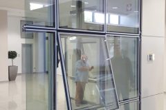 rom-agatom-pereti-cortina-fatade-ventilate-usi-automatizate-tamplarie-pvc-aluminiu-023-1-rotated